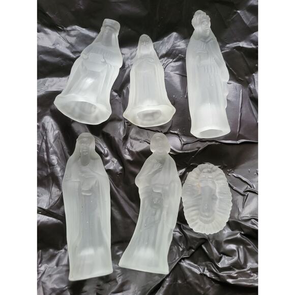 Vintage Nativity Set Frosted Glass 6 Pc Miniature Nativity No Box Approx 3" GC - Picture 13 of 13